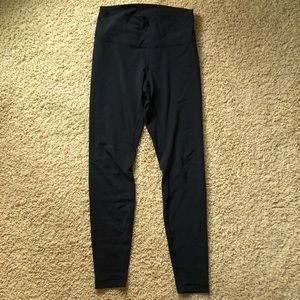 Lululemon wunder under 28”